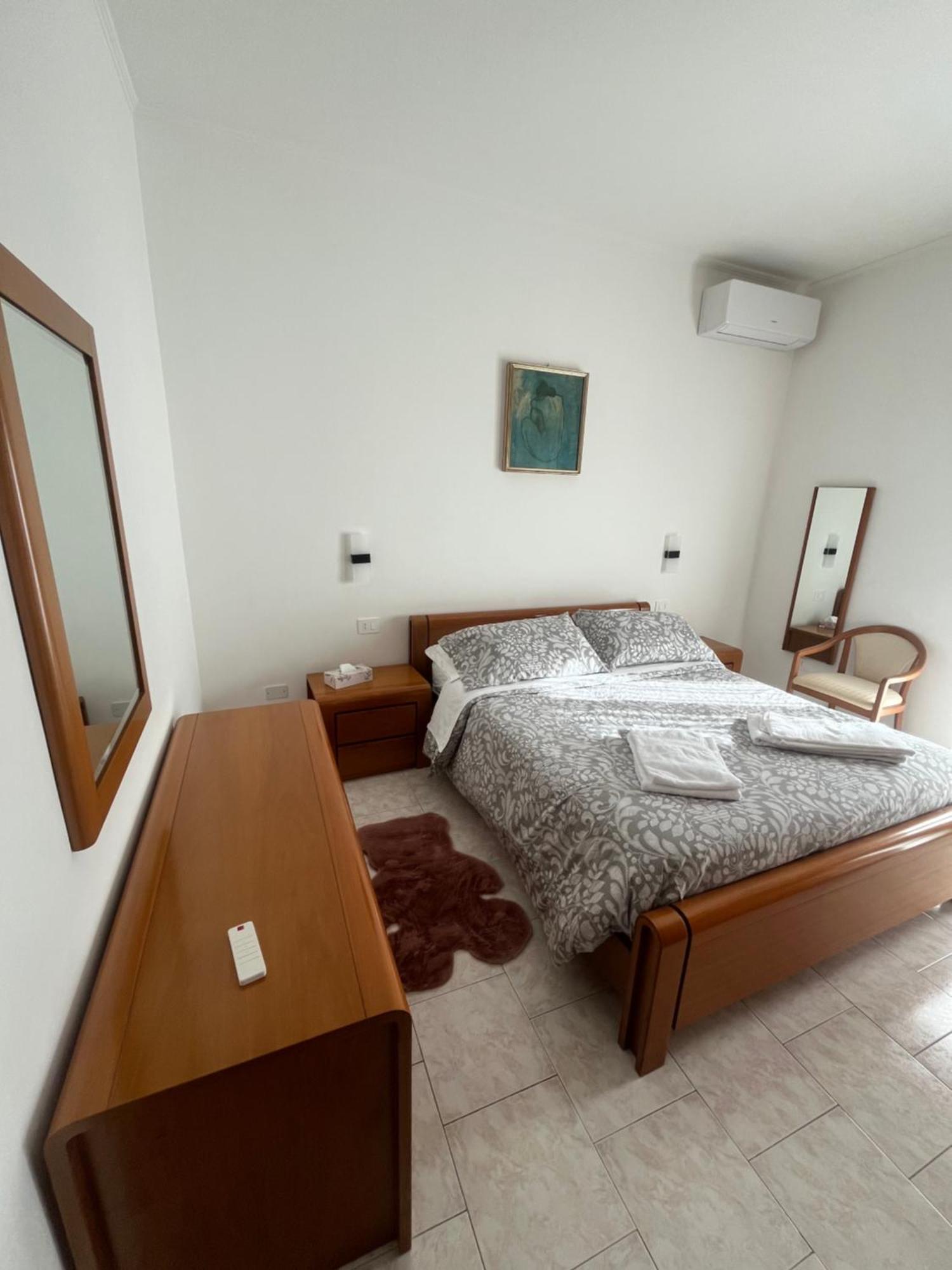 Casa Vacanze Tardy E Benech سافونا المظهر الخارجي الصورة