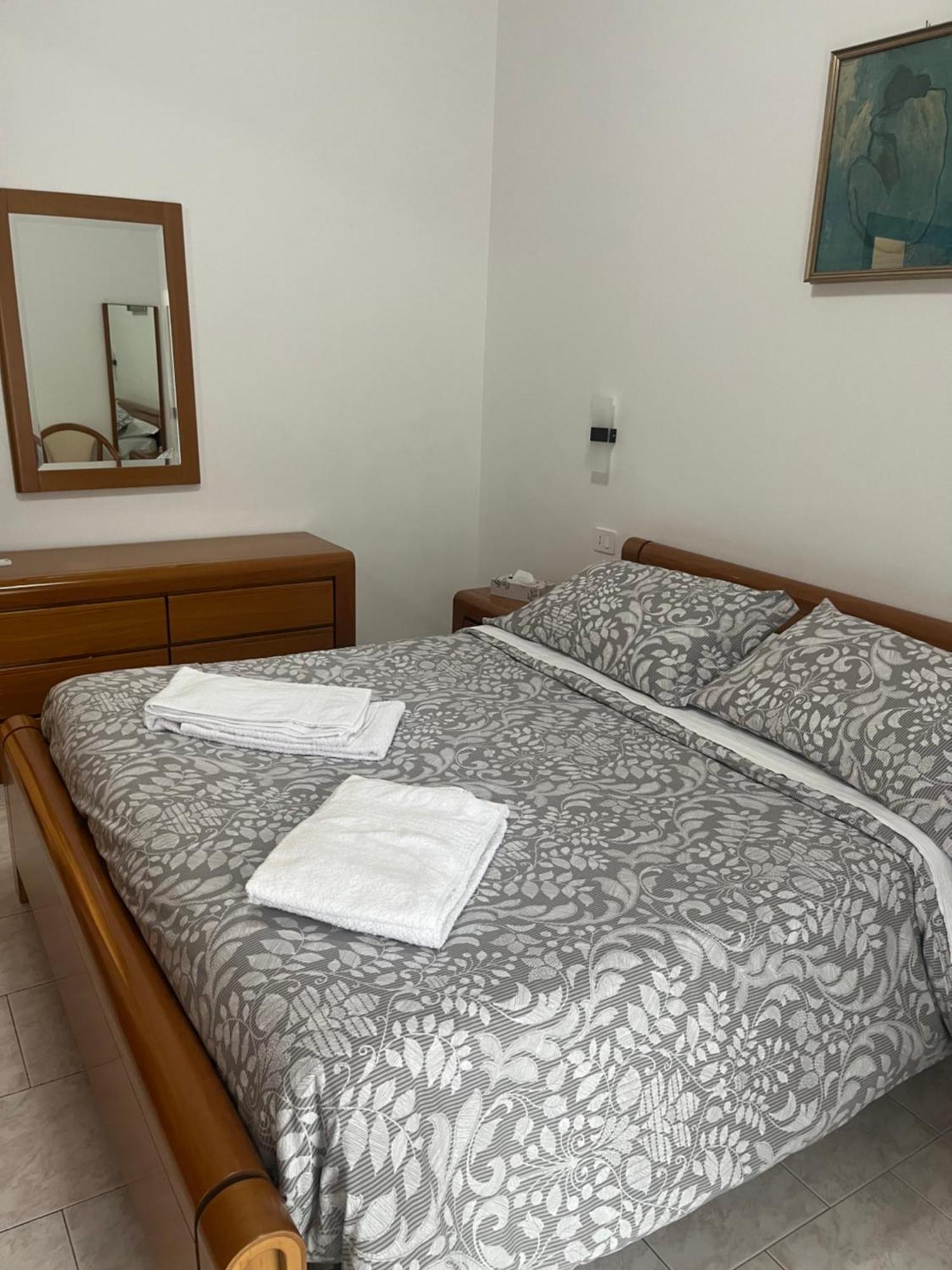 Casa Vacanze Tardy E Benech سافونا المظهر الخارجي الصورة